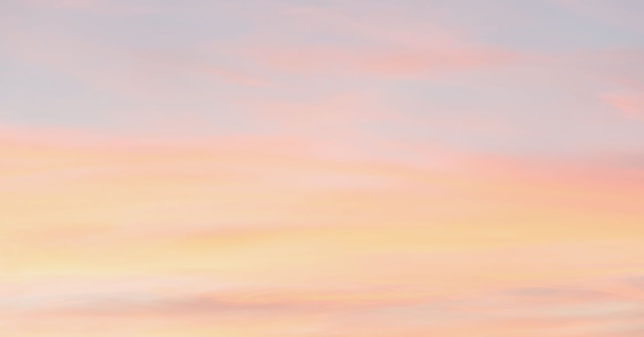 あたたかく、静かな夕焼け空の写真