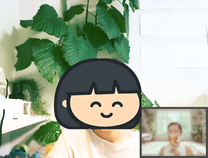 長女がノバキッドで英会話をしている写真