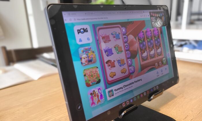 ワールドアイキッズを小学生が無料体験。使った教材の写真